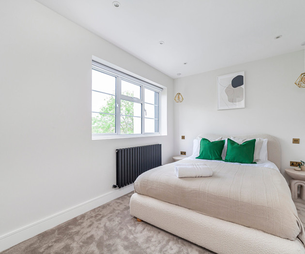 Chic and Classy 2BR Penthouse w/ Parking, 6 Guests