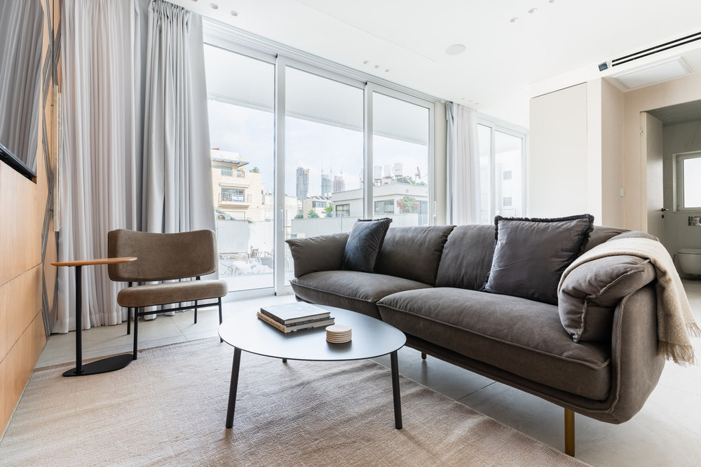 Blueground | Tel Aviv Port, High End , Balcony -75 preview