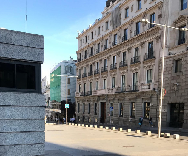 Apartamento en Cortes/ Barrio de las Letras Madrid