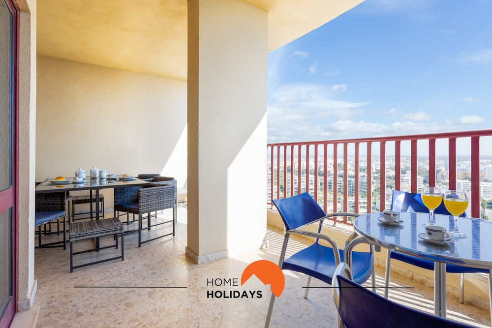 #198 City and Ocean View Balcony w/ AC Studio preview