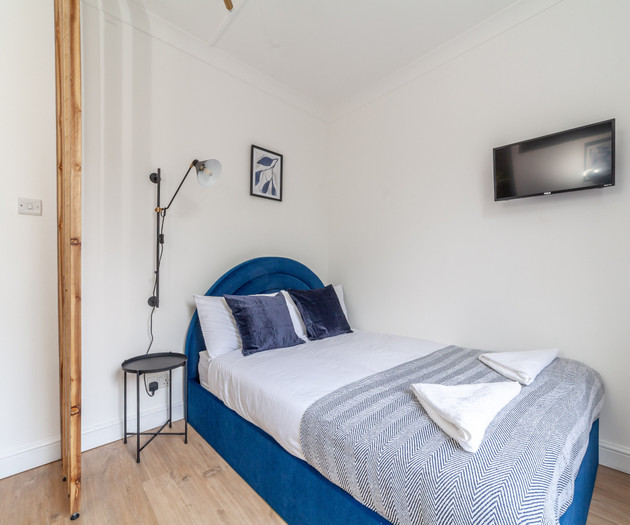 Bright Studio with Garden View, Finsbury Park 05