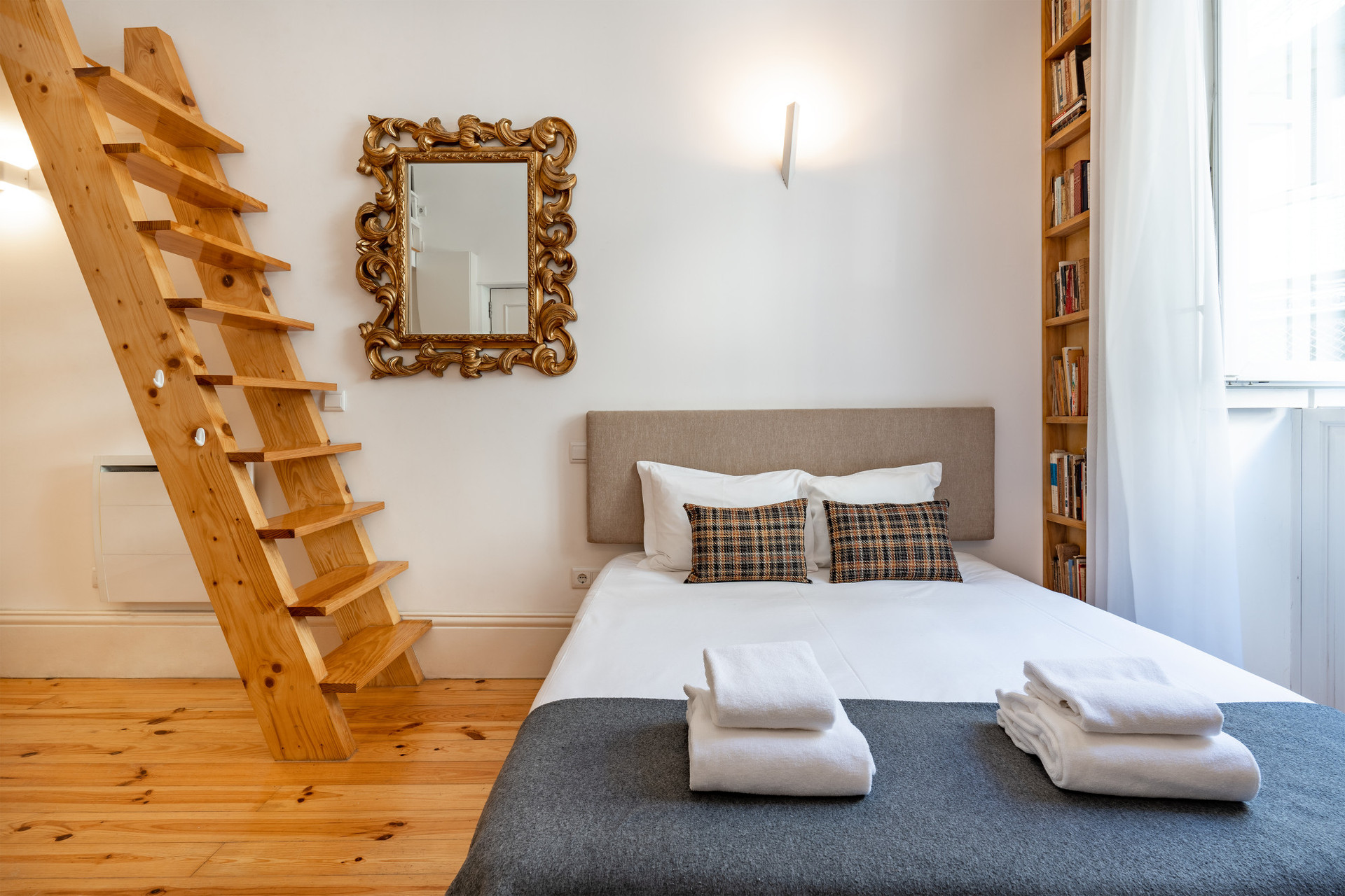 Double bed 