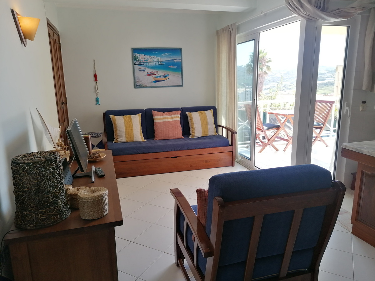 Rent Colares from 765 €/month, Praia das Maçãs FLATIO