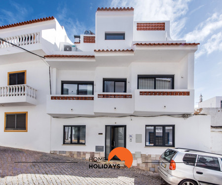 #211 Guest House, Heart of Albufeira 100mts Beach