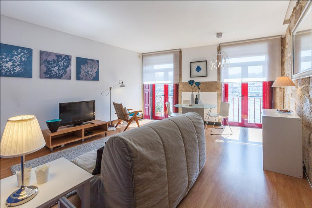 Historic Ribeira Stay w/ Douro River View preview