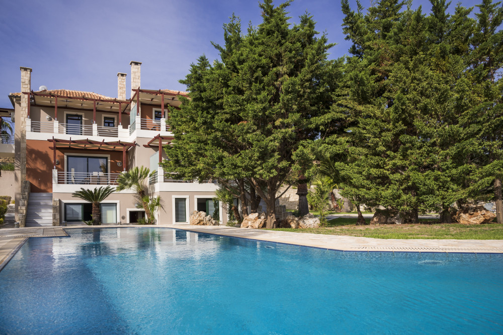 Vintage 3-Bedroom Villa w/Pool Near Platanias preview