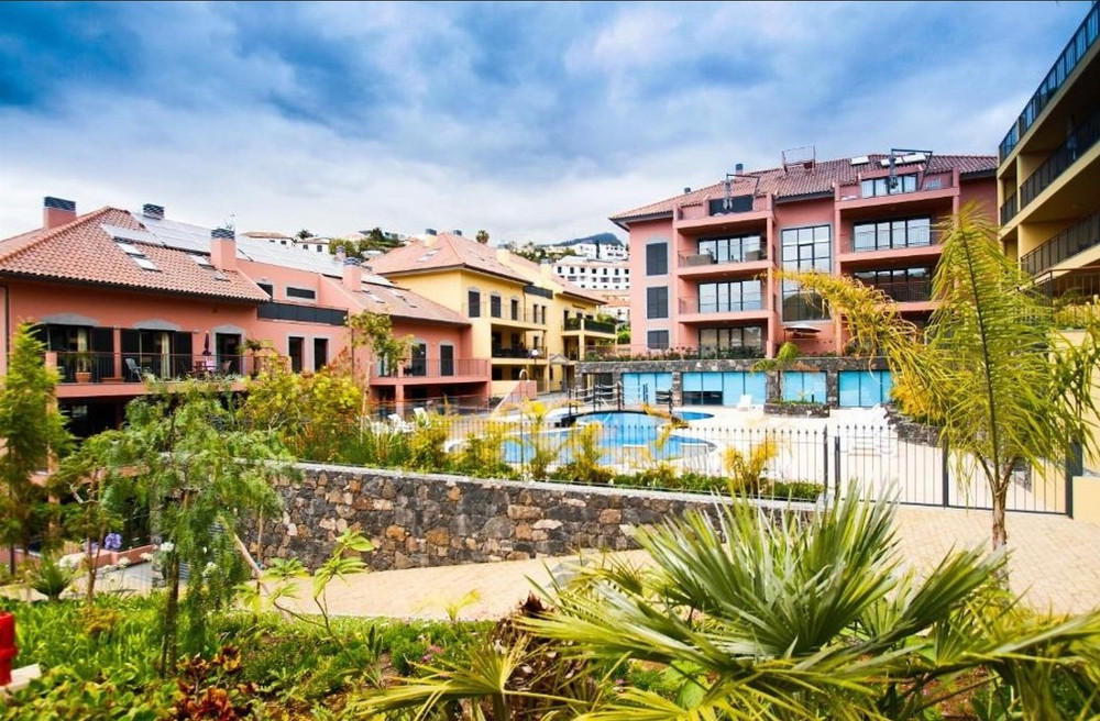 Private Pool and Garden in the Heart of Funchal preview
