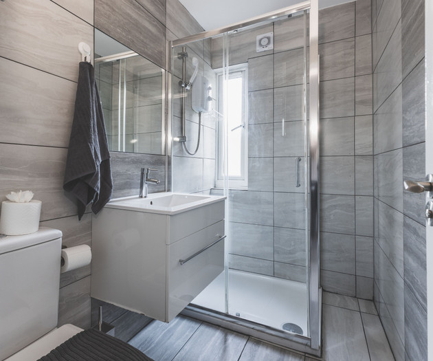 Spacious Cosy Studio Flat Kilburn 03