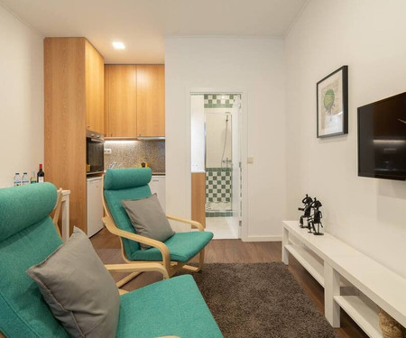 Beautiful Studio w/ Netflix | Walk City Center