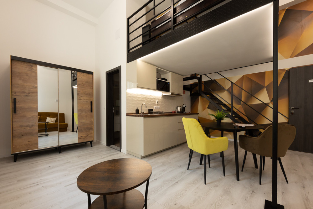 Nice loft bedroom + living room near to the Castle preview