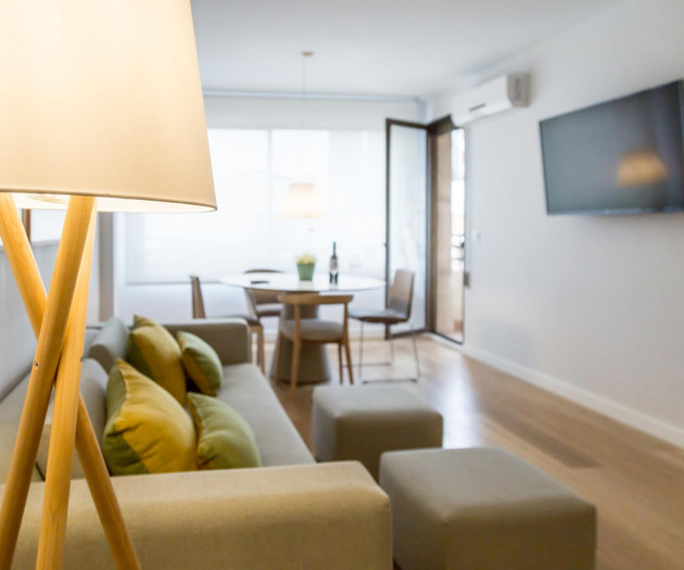 Bright & Elegant 2BR near Mestalla · Seasonal Rent