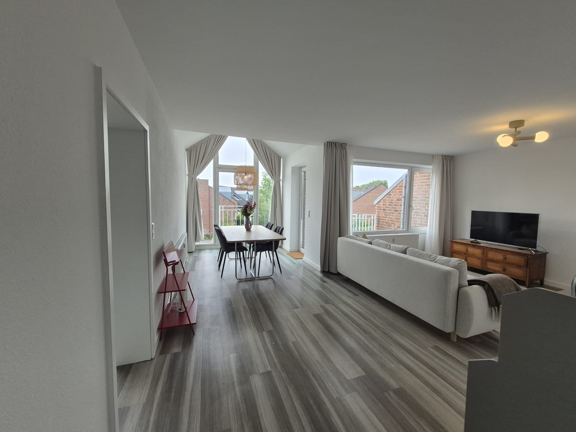 Full open plan living dining room