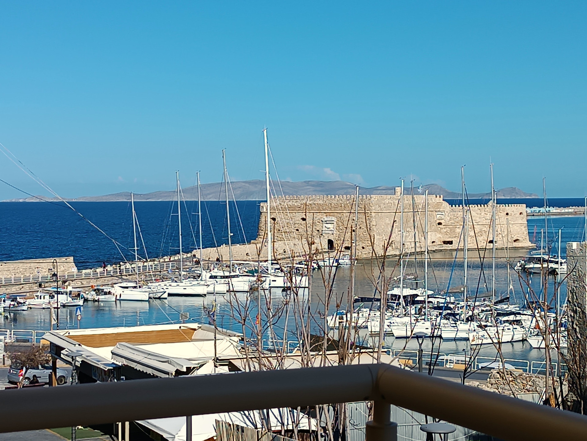 VERANDA: VENETIAN FORTRESS VIEW