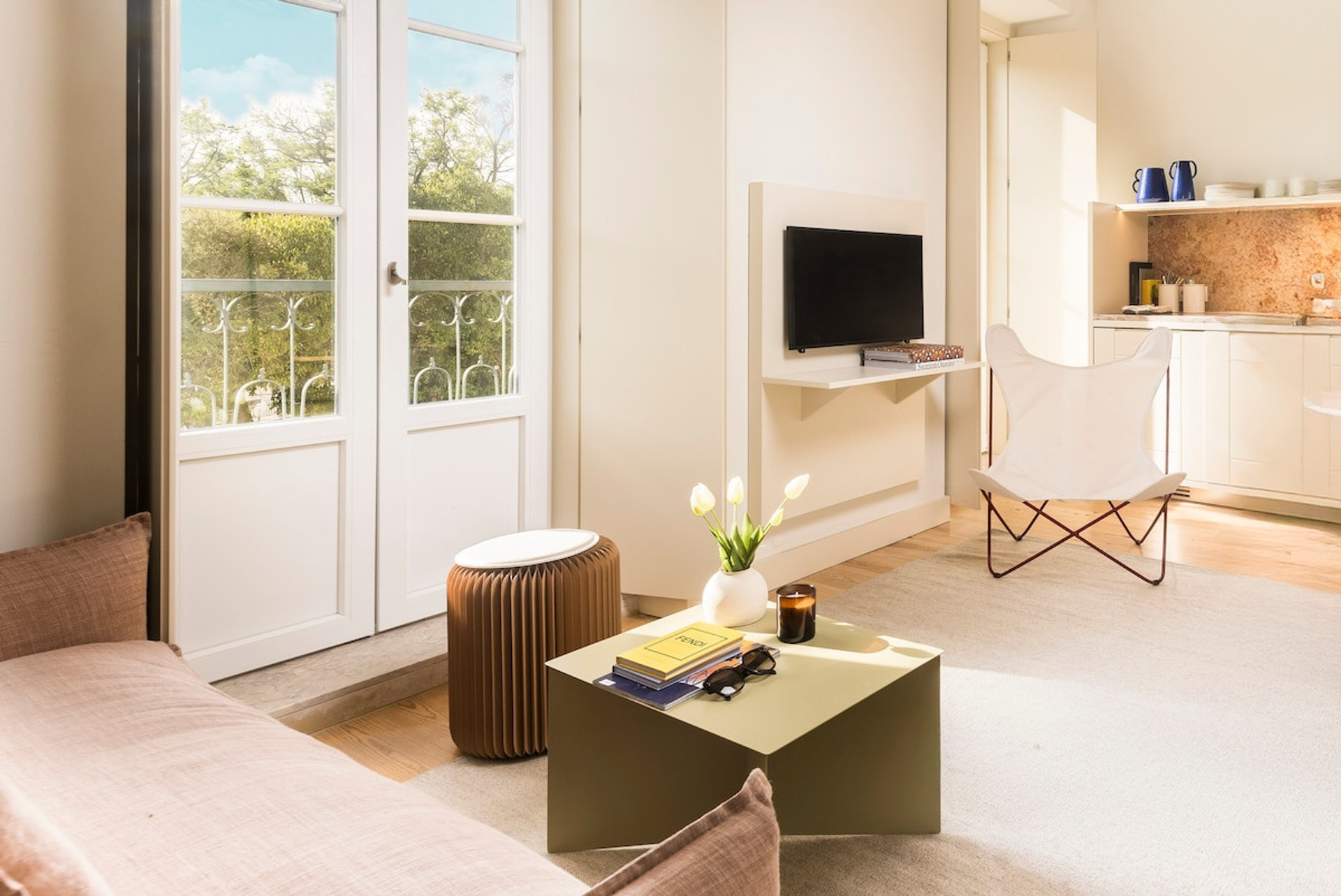 Sun-filled space with direct access to natural light and views.