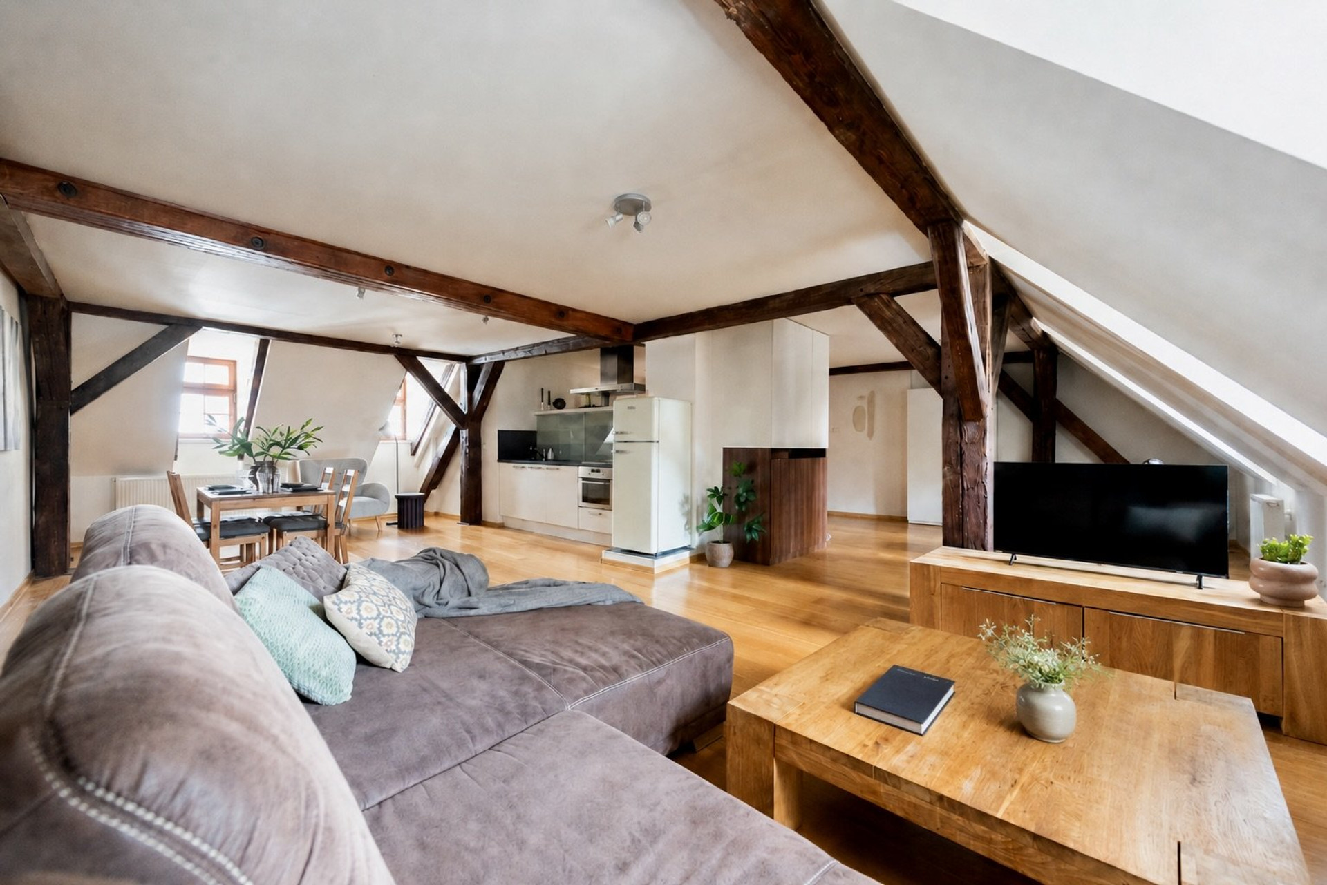 Open living, kitchen and dining area