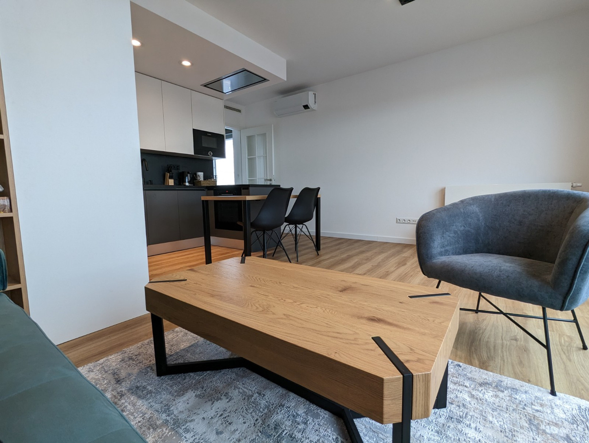 Other view from the Living Room, showing the kitchen corner