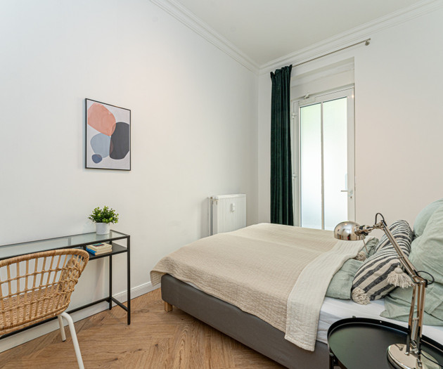 Modern and completely renovated 4-room apartment
