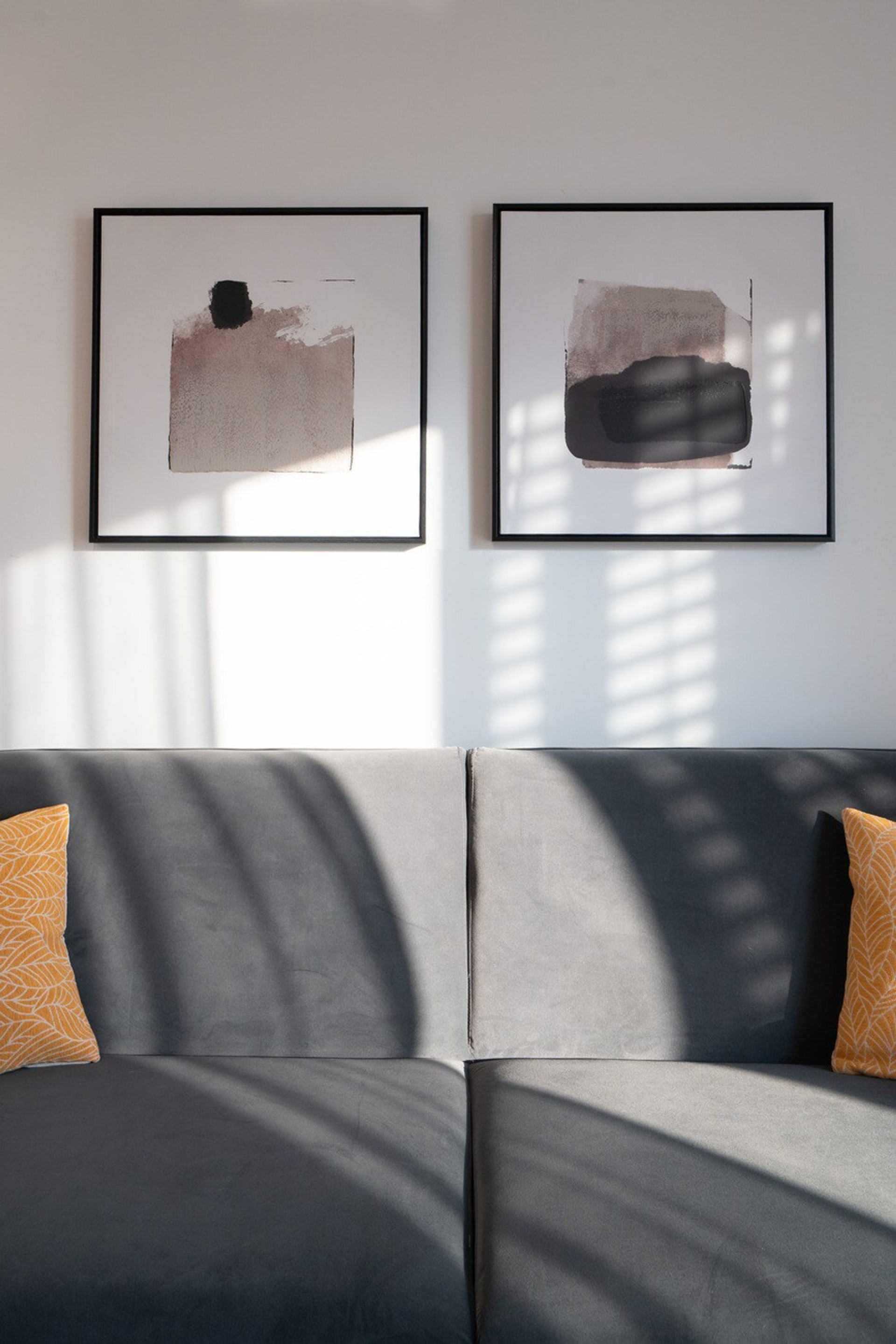 Living room image 5