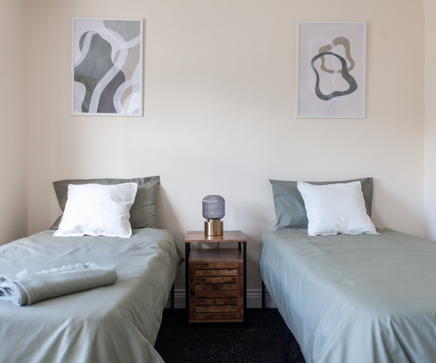 3BR Stylish, Garden, Parking, Stratford