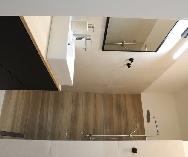 2 bedroom apartment with a balcony city center