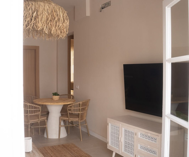 Living area with dining table