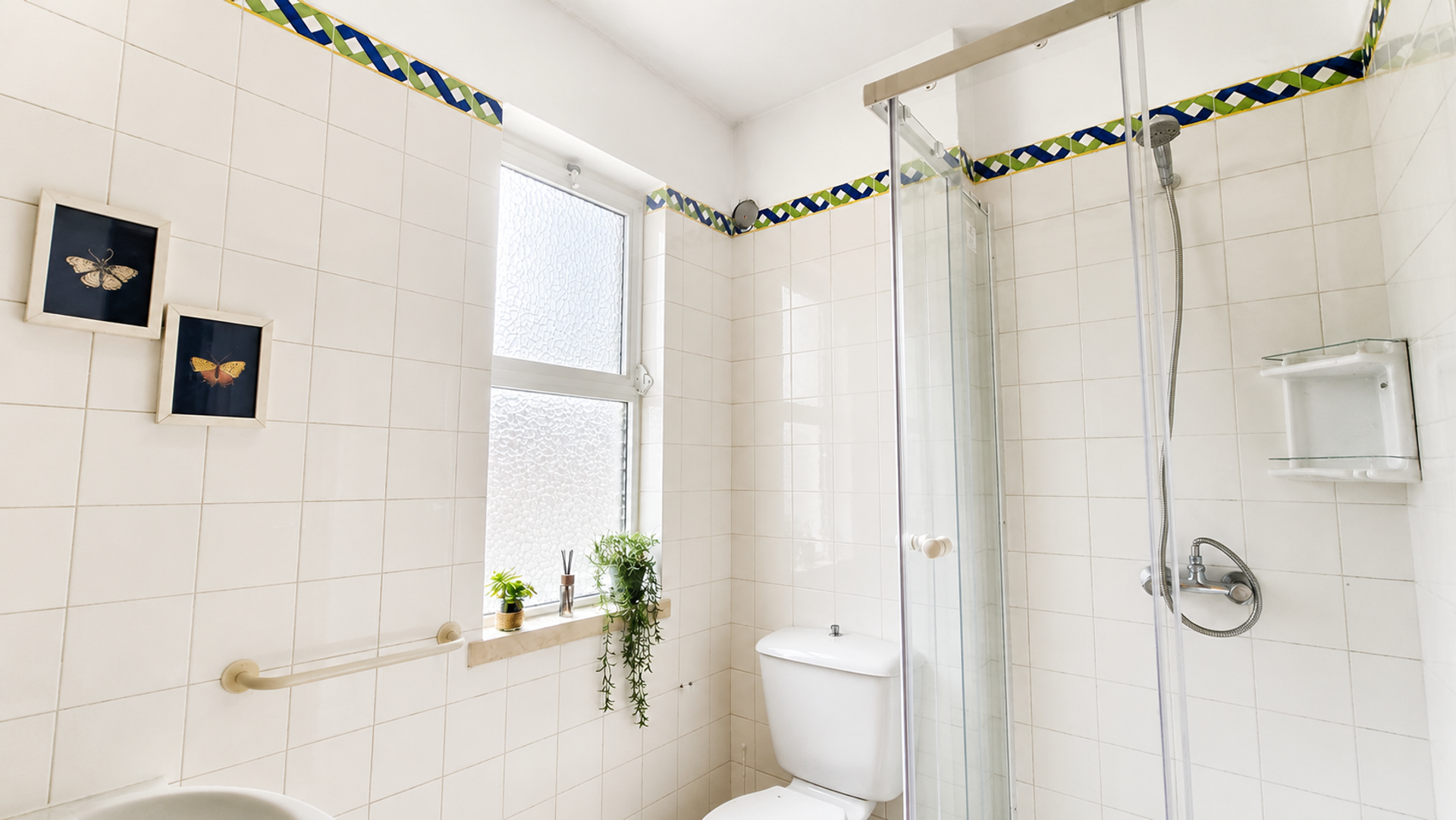 Bright bathroom with shower