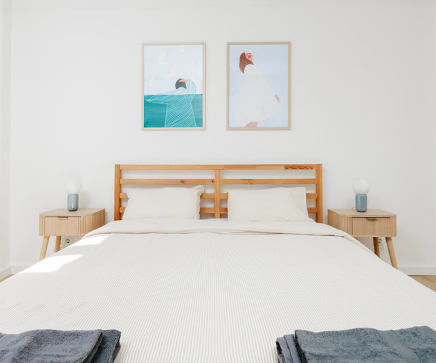Modern 3BR by the beach, ideal for remote work
