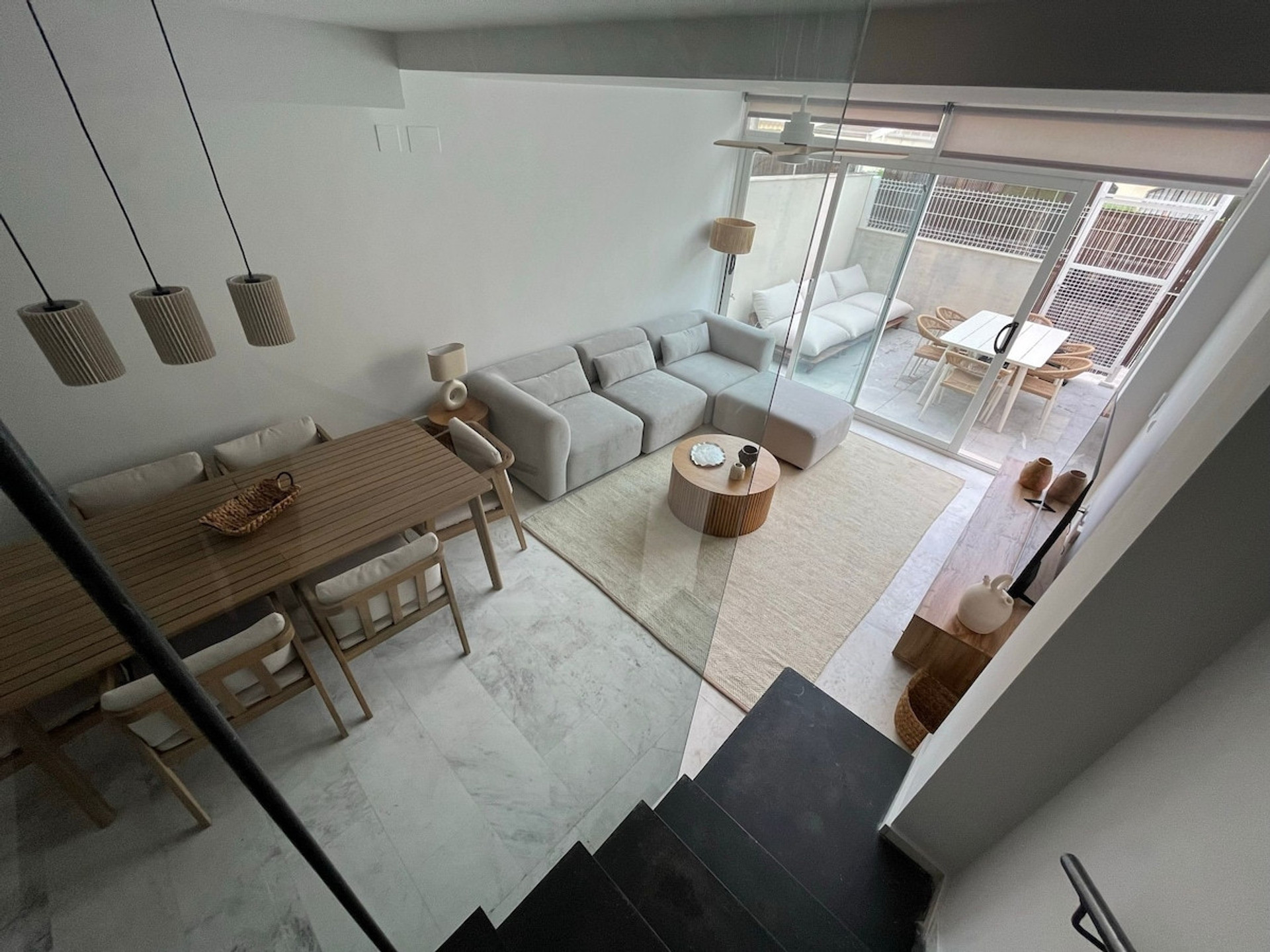 Living room image 5