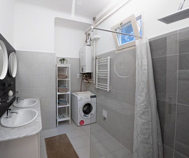 Room 4 - Népszínház u. 24.
