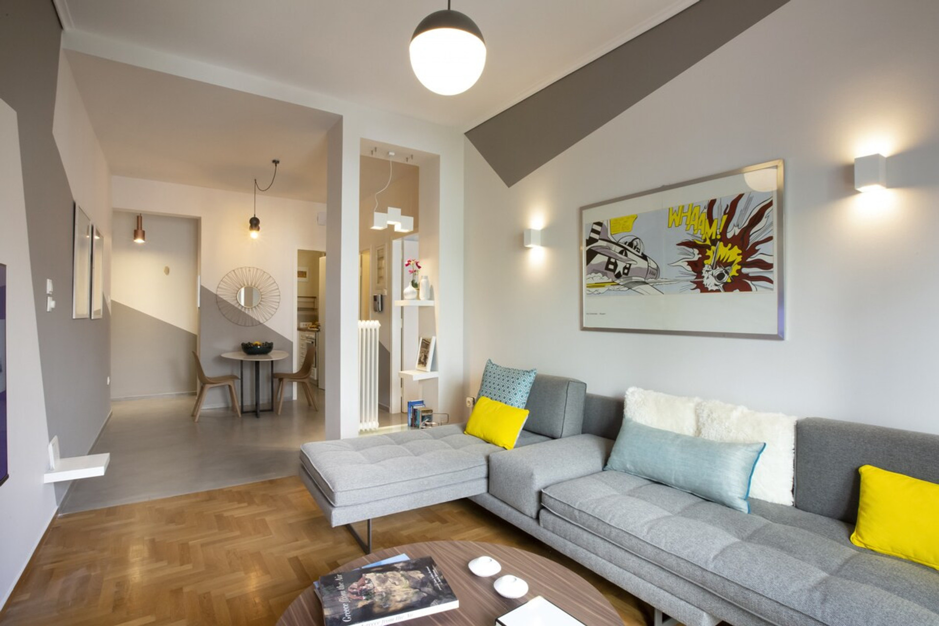 Living room image 5