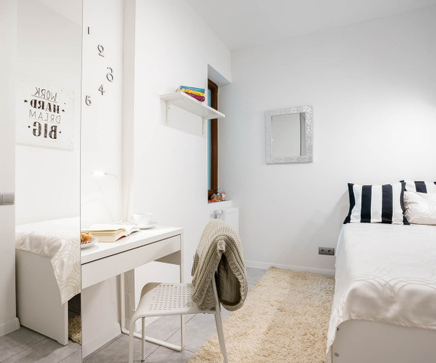 Room for girl in 2-room flat near Metro Wilanowska