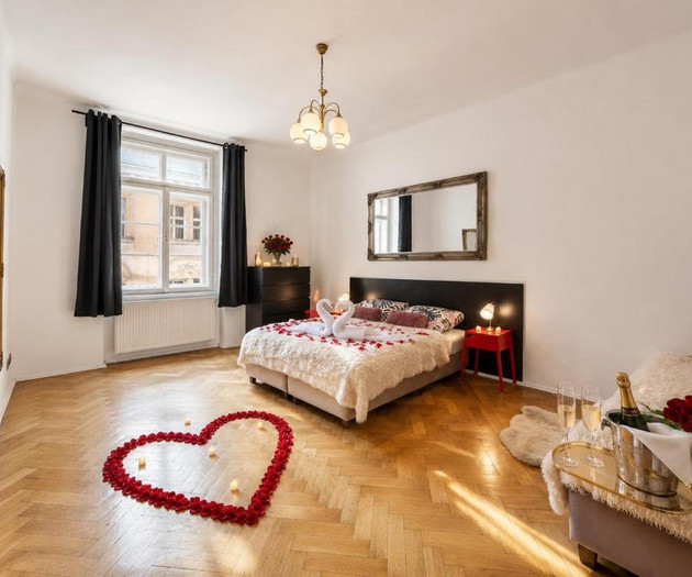 Royal Prague Heart Suite