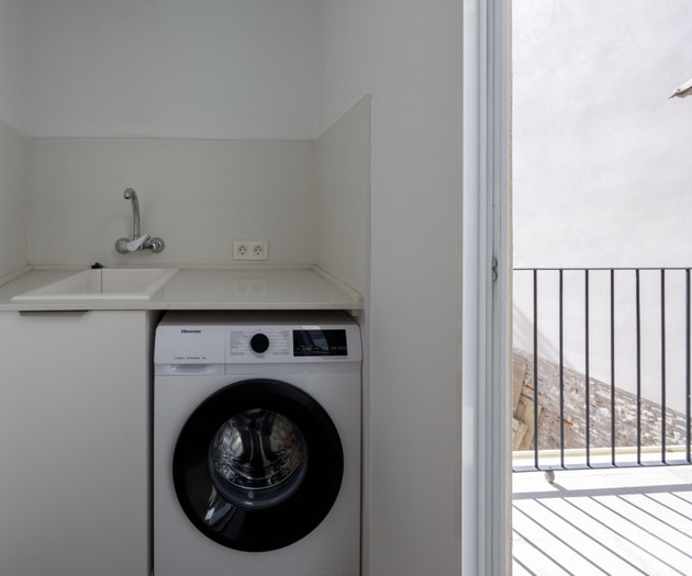 Renovated apartment with terrace and 3 bedroom