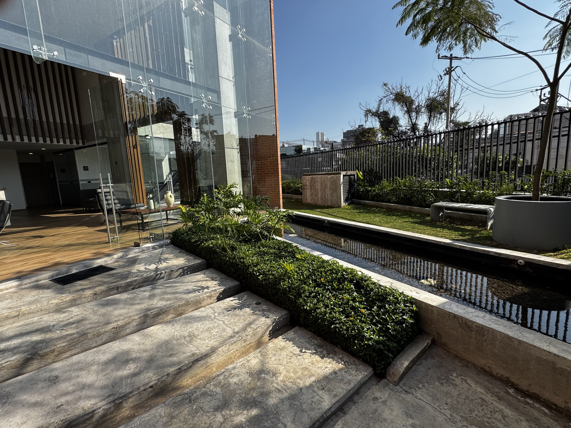 Ingreso Edificio