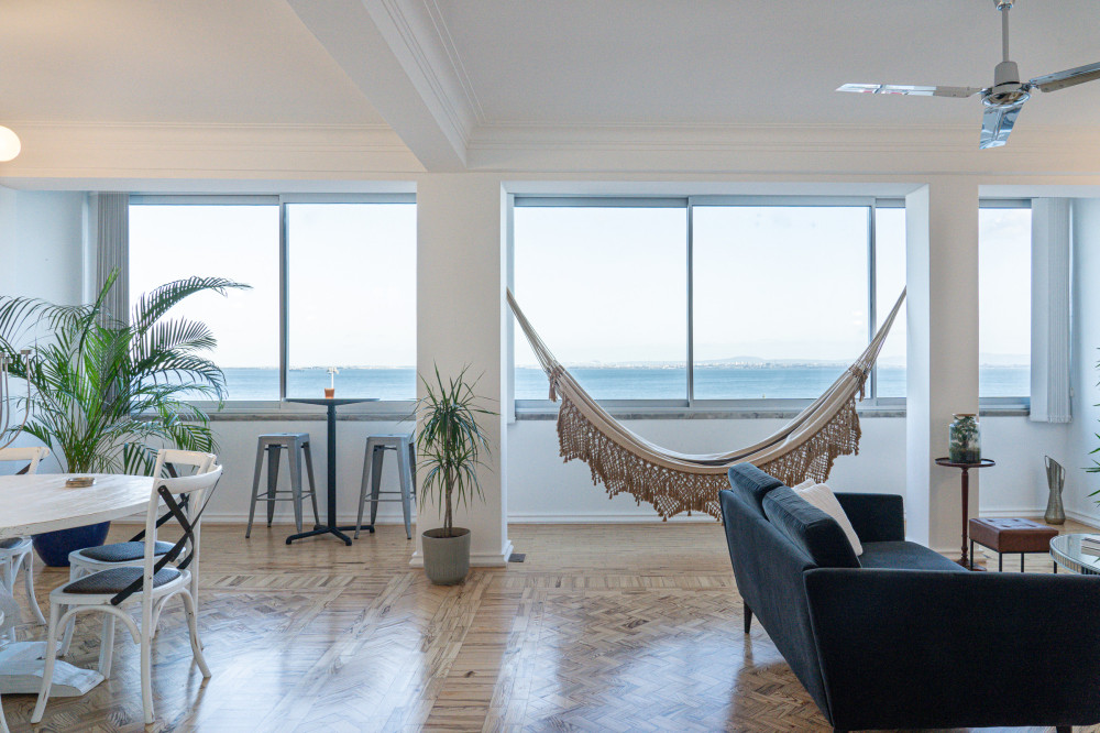 Spacious apartment with stunning view. preview