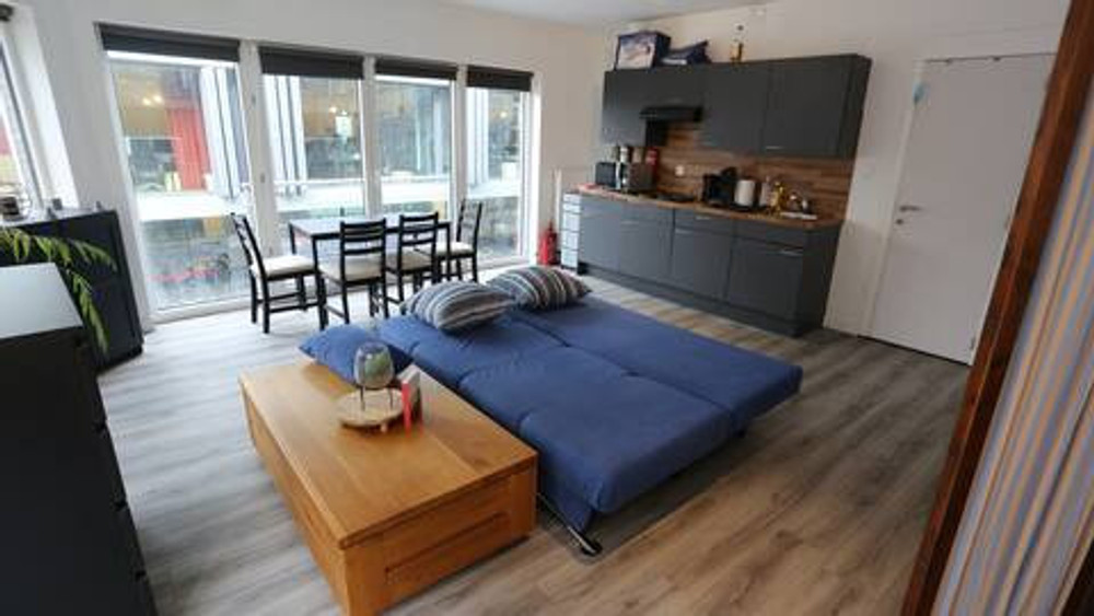 Studio 200 m from central station preview