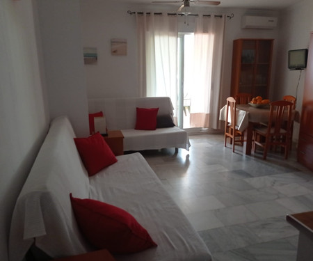 Very sunny studio apartment with large terrace