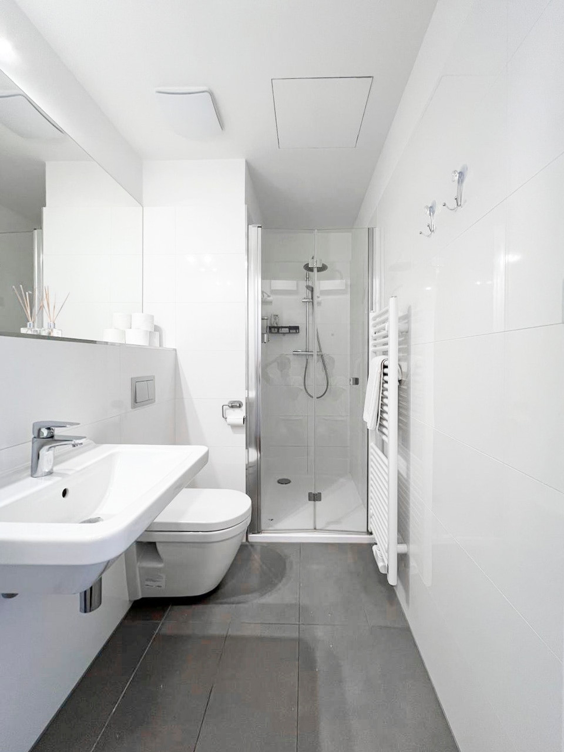 Full bathroom