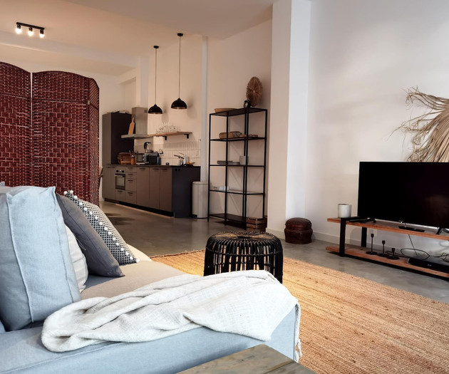 Contemporary Stylish 2BDR Apartment LK