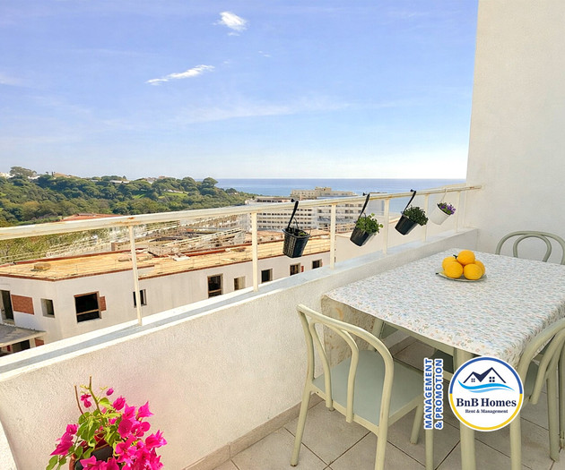 BnB Homes Ocean view Two-bedroom apartment, 300 m