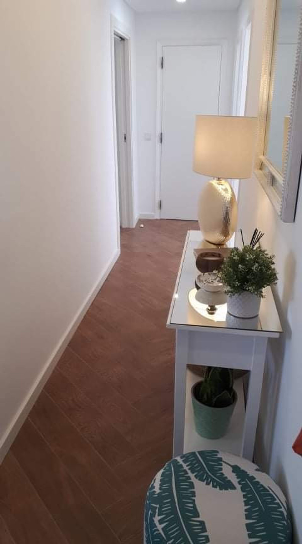 Charming En-Suite in downtown apartment