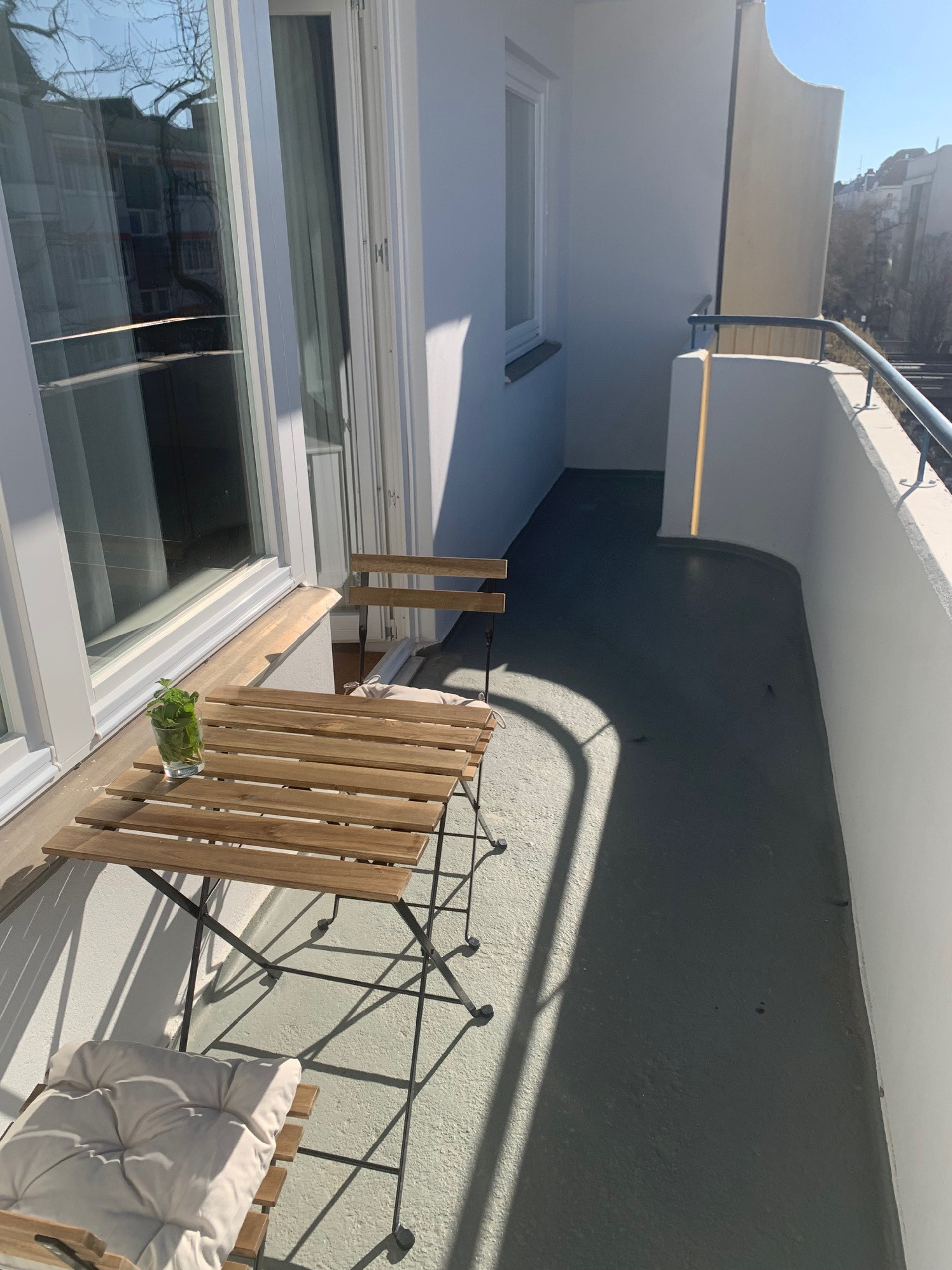balcony