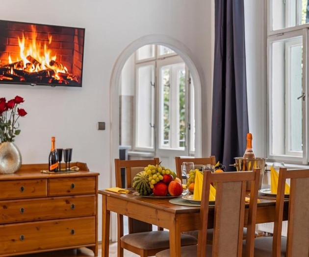 Royal Prague Heart Suite