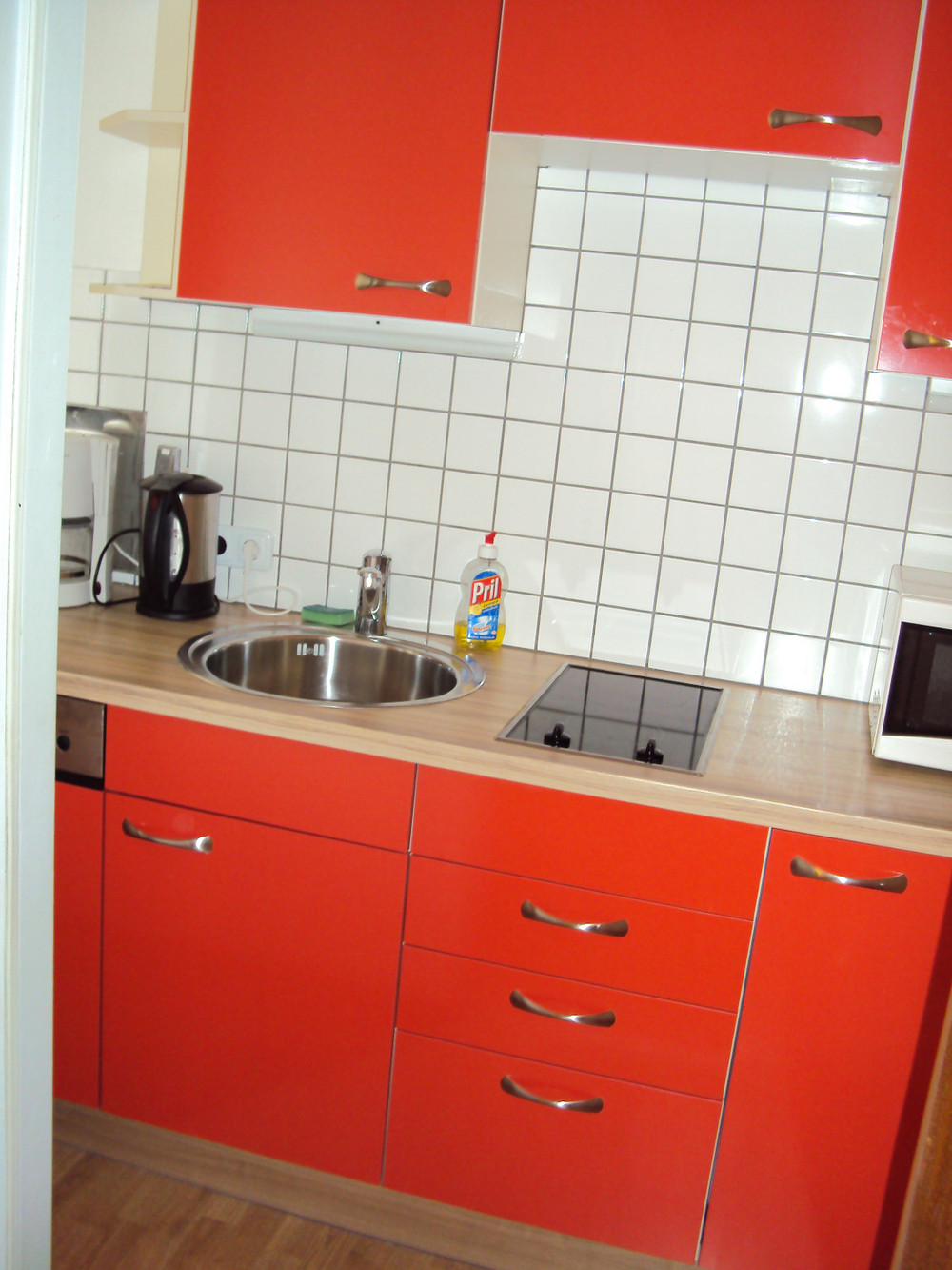 Apartment with balcony near the center preview