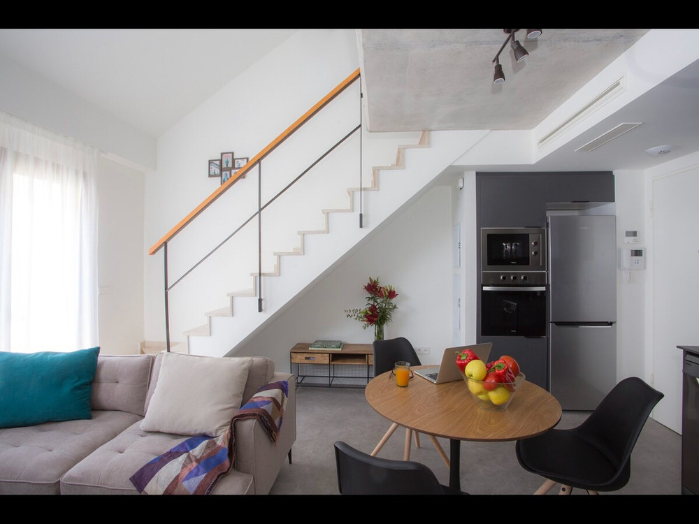 HUE08 - Modern Duplex in El Carmen preview