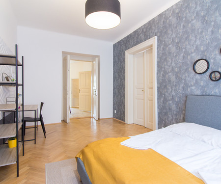 Bohemian apartment 10 minutes from Old Town!