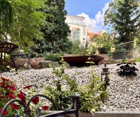 Luxury apartment,terrace,magical garden centr Prag