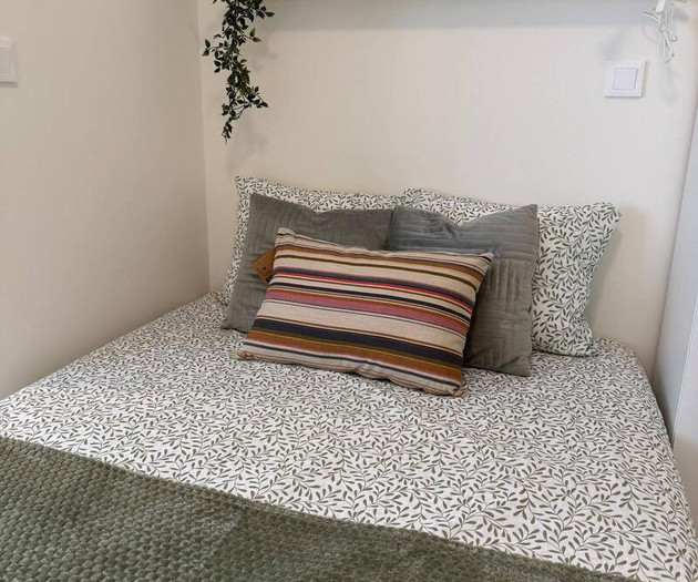 Double bedroom with private bathroom