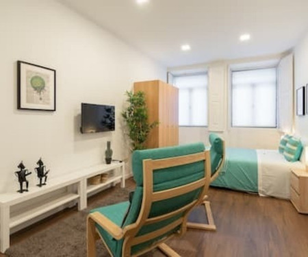 Beautiful Studio w/ Netflix | Walk City Center