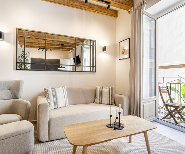 Super elegant, bright and centrally located